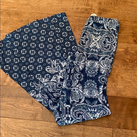 2 pair of boho flare pants - Picture 2 of 3